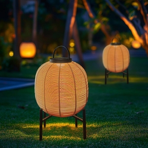 Solární ratanová lampa LF04 přírodní